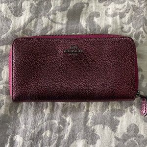 Pebbled Coach long wallet